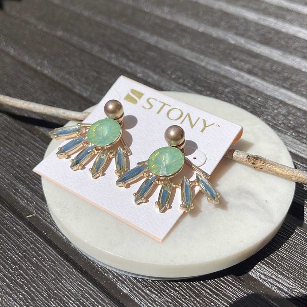 Beautiful Rhinestone Earrings - Picture 16 of 17